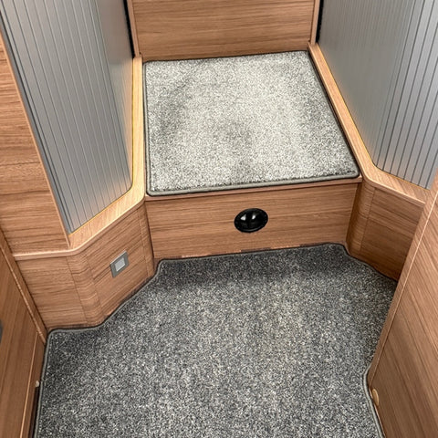Weinsberg CaraCompact EDITION PEPPER 600 MEG Modelljahr 2018 - Teppich
