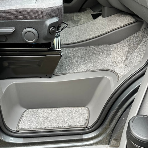 Einstiegsmatten für MAN und VW Crafter ein Paar ab BJ 2017