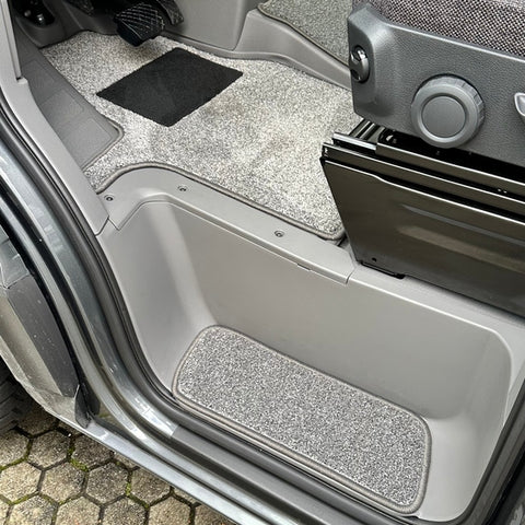 Einstiegsmatten für MAN und VW Crafter ein Paar ab BJ 2017