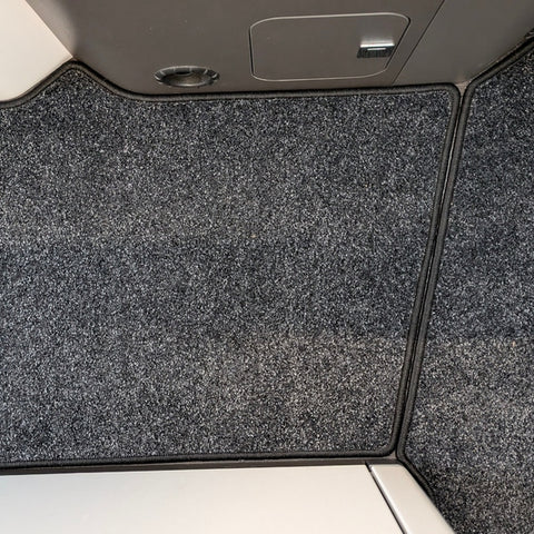 VW Grand California 680 - Teppich