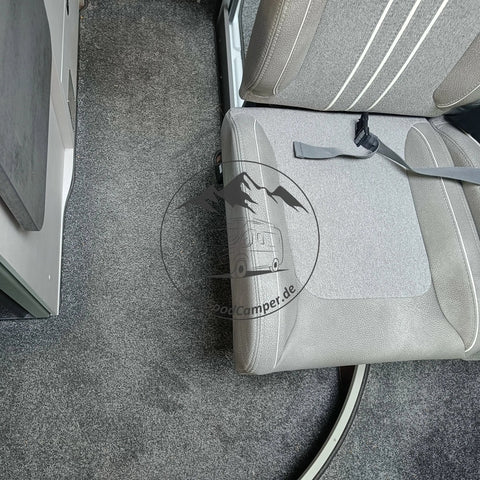 Pössl SUMMIT SHINE 600L Modelljahr 2024 - Teppich