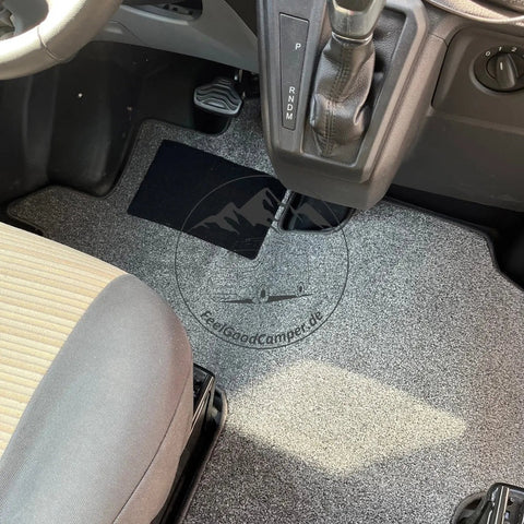 Fahrerhausteppich für Ford Transit ab Bj 2014