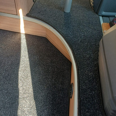 Weinsberg Carabus 540 QM - Teppich