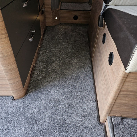Weinsberg CaraCompact MB 640 MEG EDITION PEPPER - Teppich