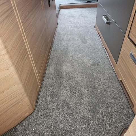 Weinsberg CaraCompact MB 640 MEG EDITION PEPPER - Teppich