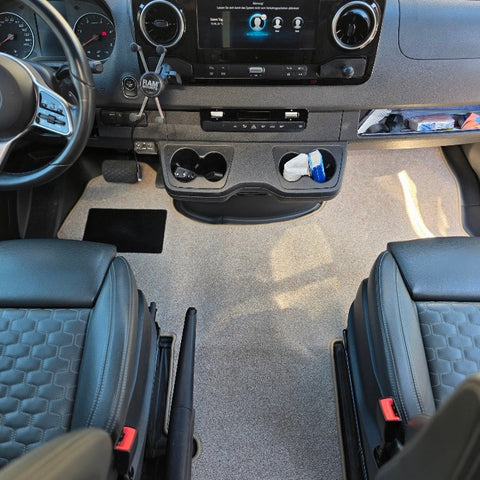 Fahrerhausteppich für Mercedes Sprinter 319 CDI 4x4 Typ W907-910 Baujahr ab 2018