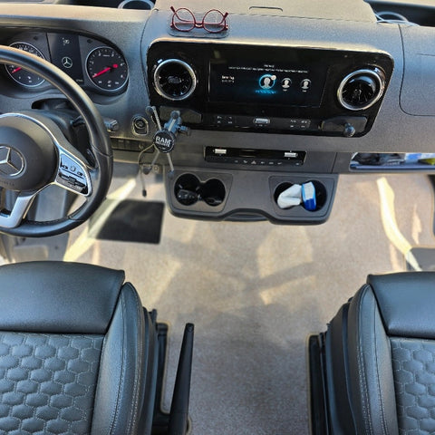 Fahrerhausteppich für Mercedes Sprinter 319 CDI 4x4 Typ W907-910 Baujahr ab 2018