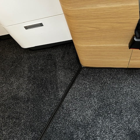 Adria Coral XL 660 SL L-Dinette Modelljahr 2024 - Teppich
