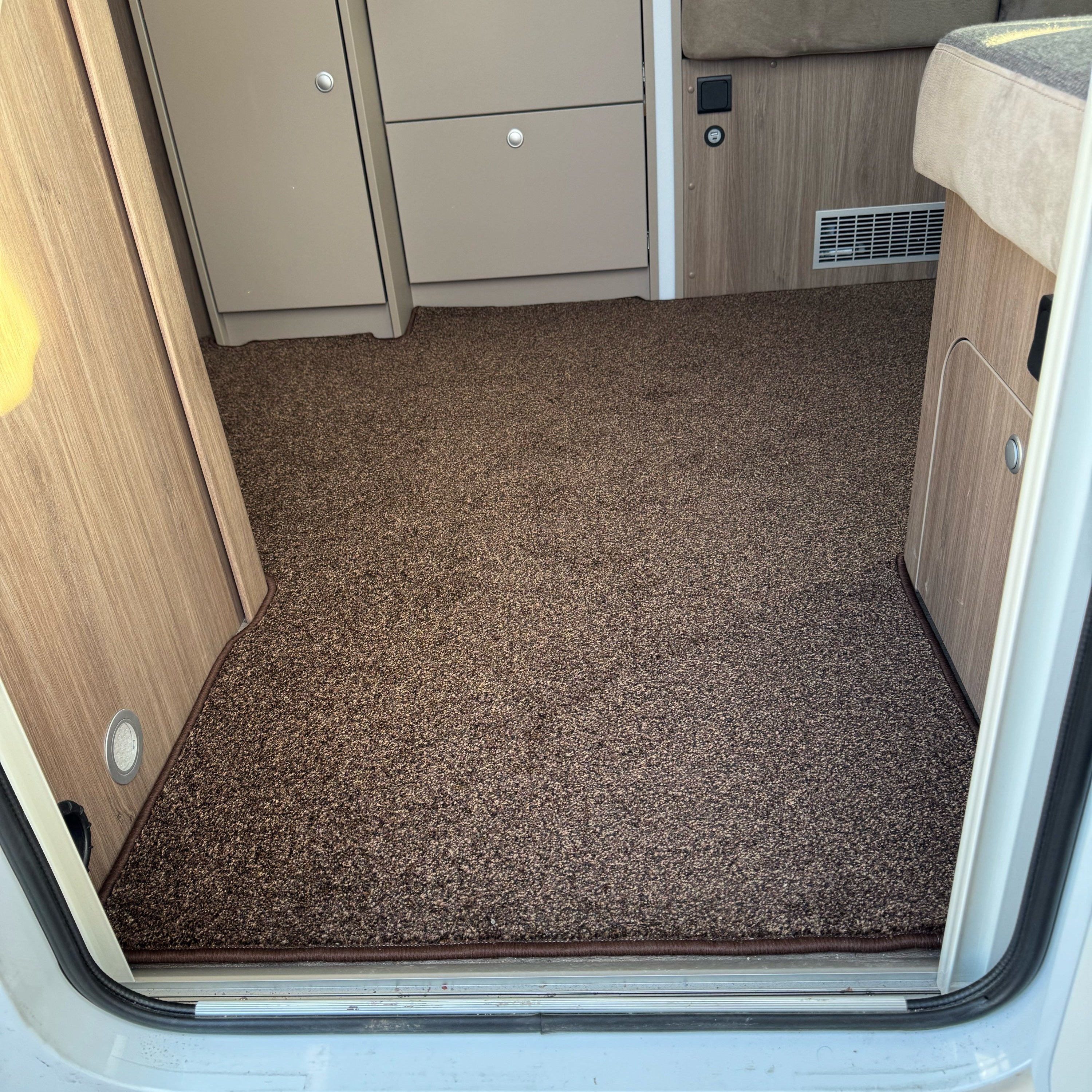 Carado T457 Pro+ (MJ 2025) Teppich für Ihr Wohnmobil – FeelGoodCamper.de