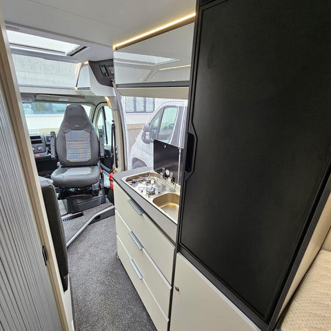 Adria Twin Axess 640 SL - Teppich