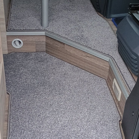 Bravia Swan 636 Peugeot, MJ 2021 - Teppich