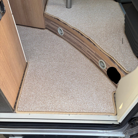 Malibu VAN Comfort 640 LE MJ 2025 - Teppich