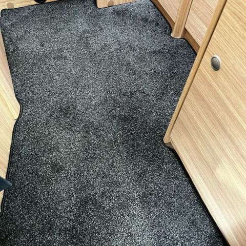 Carado T 338 Pro+ Modelljahr 2023 - Teppich