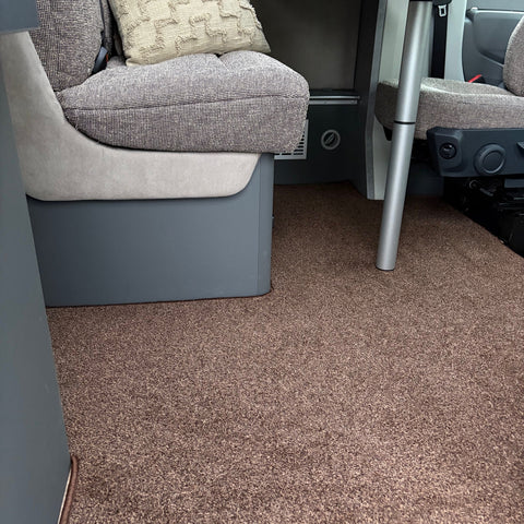 Dethleffs Globebus Performance 4x4 T 46 - Teppich