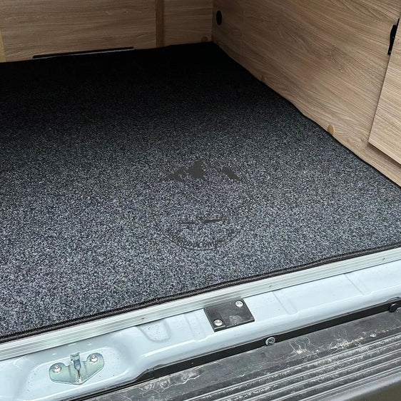 Der passende Teppich für die Heckgarage Ihres Wohnmobil oder Kastenwag